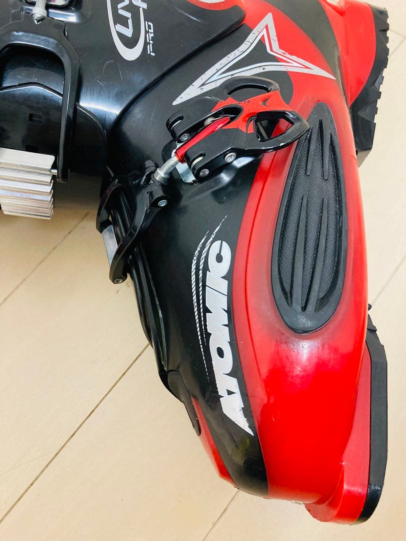 アトミック　スキーブーツ　ATOMIC 28.0cm LIVE FIT PRO