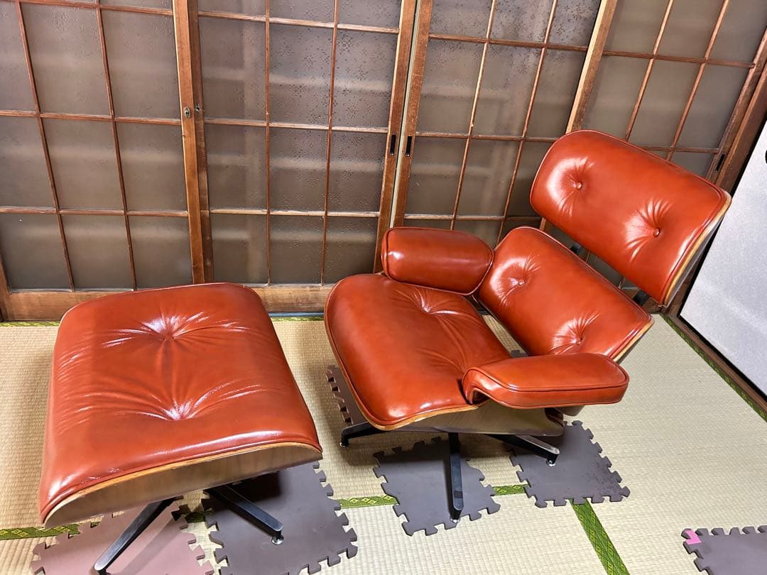 【pesopesobaron】イームズ　ラウンジチェア&オットマン