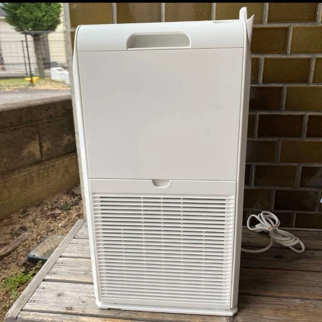 2022年製　ダイキン 空気清浄機 MC55Y-W ストリーマ空気清浄機 25畳