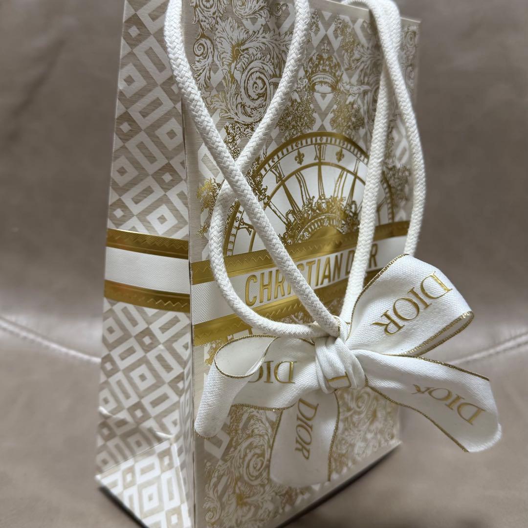 【新品未使用】エクラン クチュール アイパレット ホリデー限定 2024