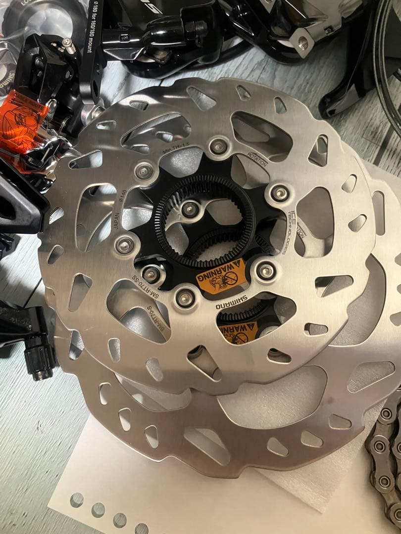 未使用　シマノ　105 r7000 クランク、スプロケなし