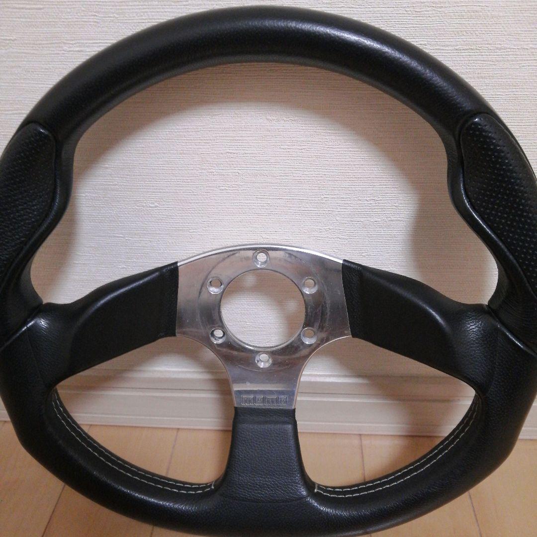 さ*と様 MOMO ステアリング・ハンドル本体 3スポーク ブラック　コマンド