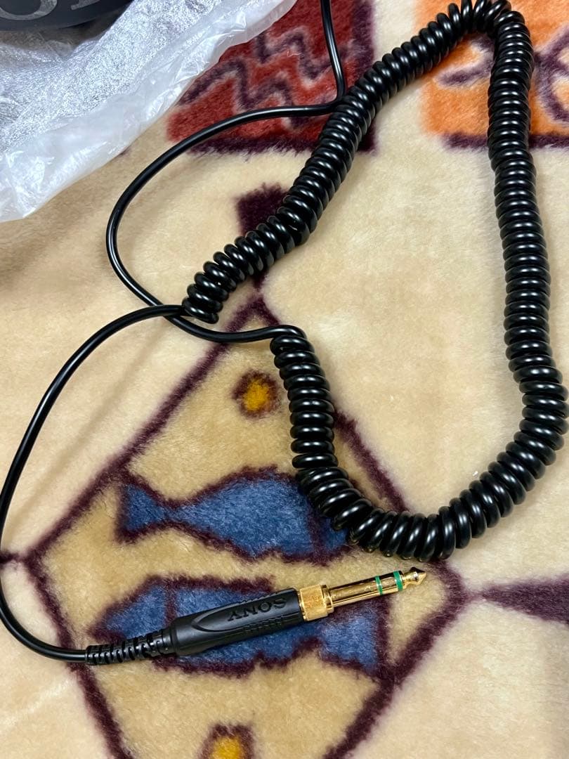 極上品 SONY 密閉型ヘッドホン DJモニター用 MDR-Z700DJ