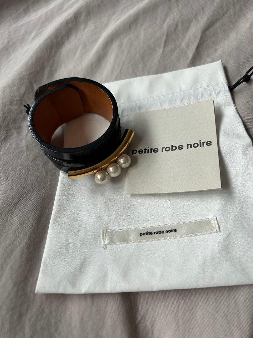 専用　美品　petite robe noire バングル