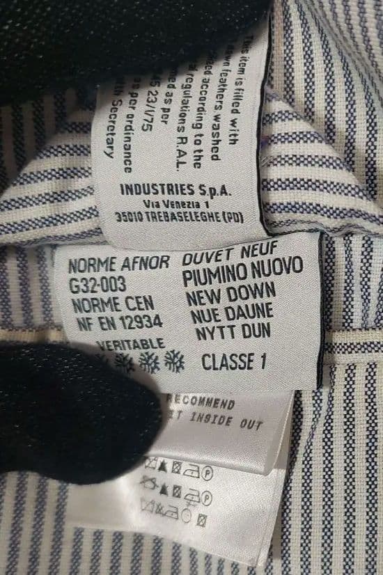 MONCLER　GAMMEBLEU 　ダウンベスト モンクレール　ガムブルー