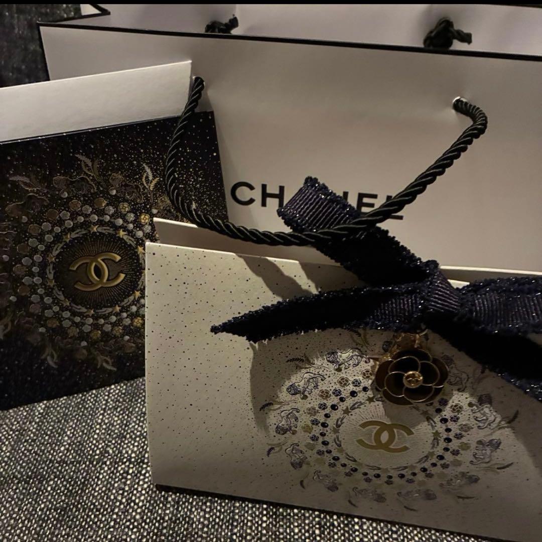 シャネル　Ｎ°５　オードゥ　パルファム　パース　スプレイ　コメット　香水　限定