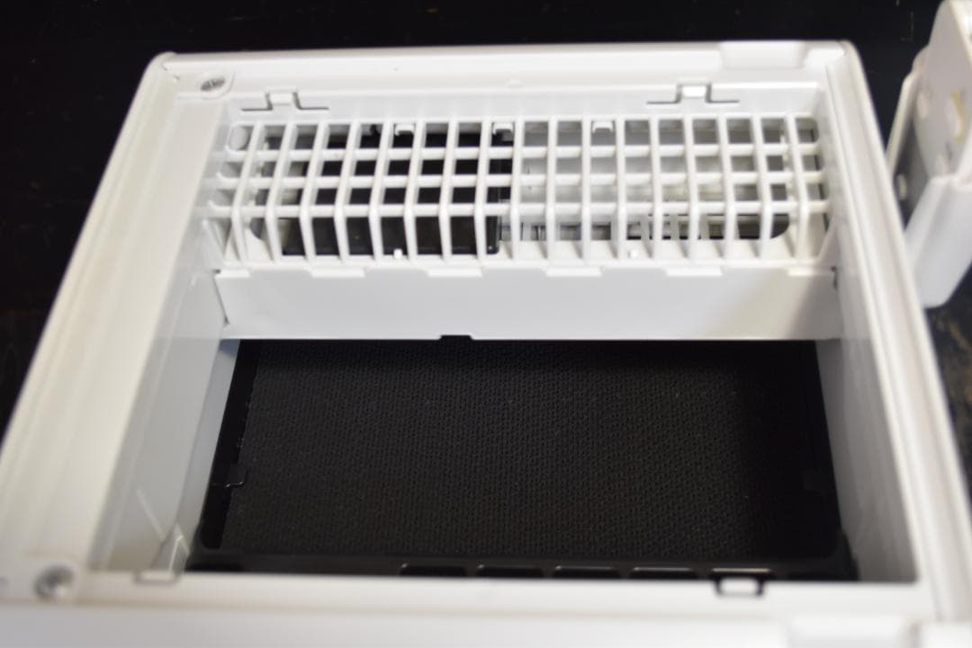 コ*ギ様 ダイキン 空気清浄機 MC55ZKS-W ホワイト　2023年製