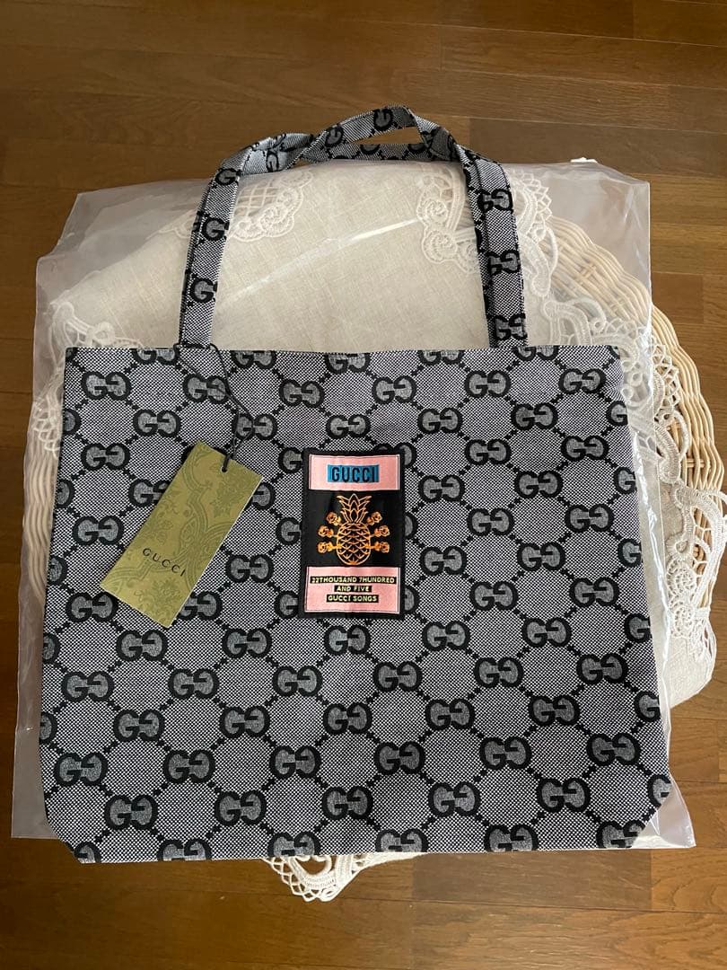 GUCCI ロゴ キャンバストートバッグ ノベルティー