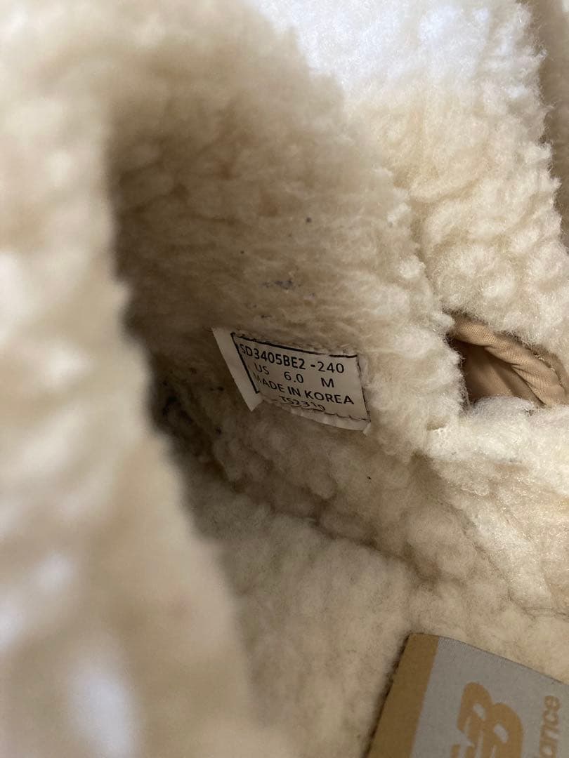 New Balance ボアサンダル 韓国