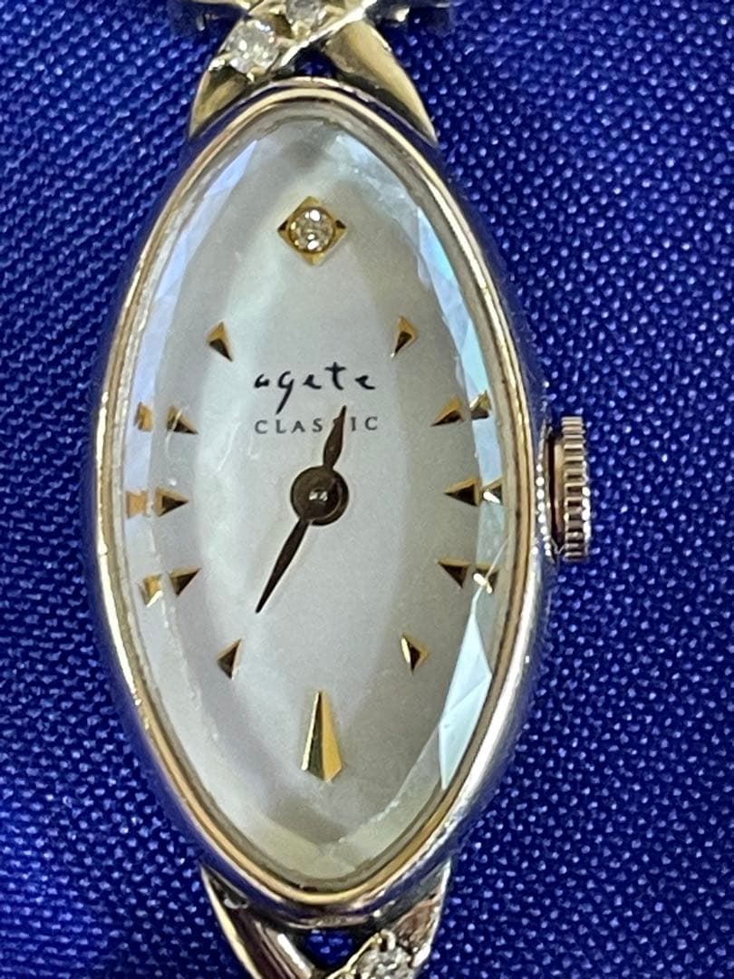 agete アガット　オーバルフェイス　ジュエリーウォッチ　ダイヤ　シェル