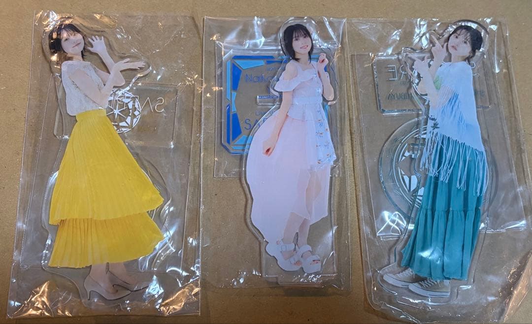 中島由貴　グッズ アクリルスタンド 3種