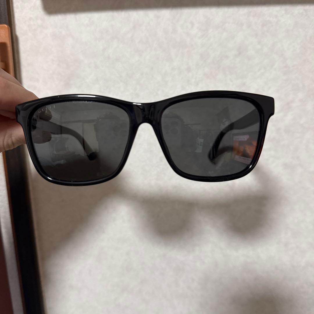 GUCCI ブラック サングラス