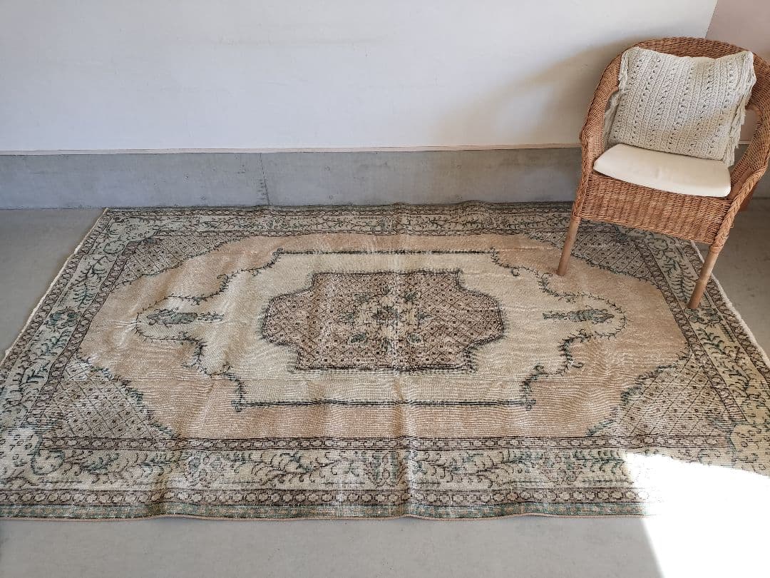 【konoha】大判/くすみベージュとクリームのトルコラグ No.715