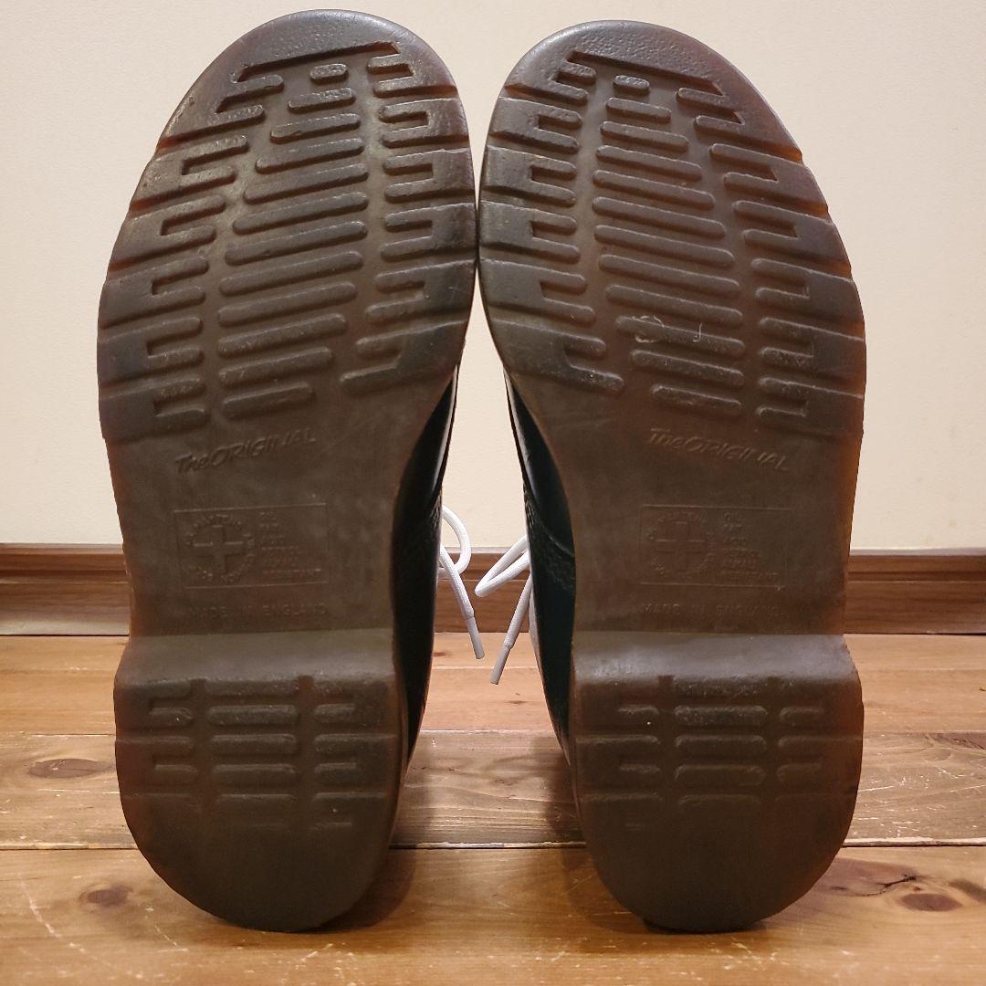 【ホワイト社×ネイビー】英国製 ドクターマーチン 8ホール UK4