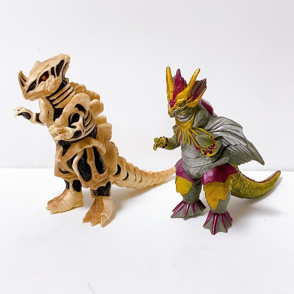 専用　ウルトラマンコスモス ＋ガイア 怪獣 6体セット