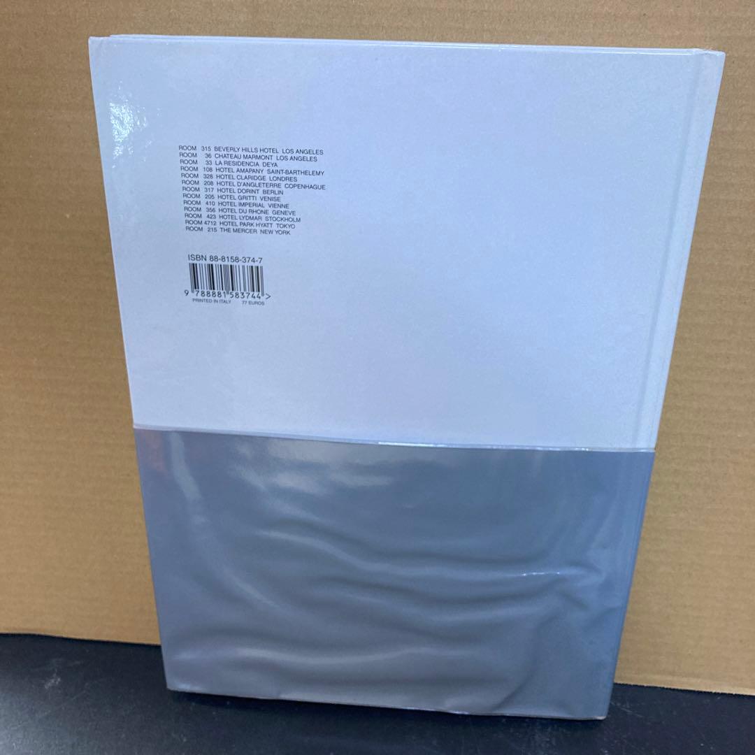 INTERMISSION　1　HEDI　SLIMANE　/CHARTA