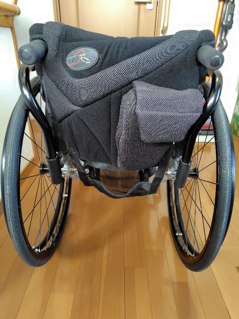 車椅子（自走式）OXエンジニアリング　GWX III　シルバーフレーム