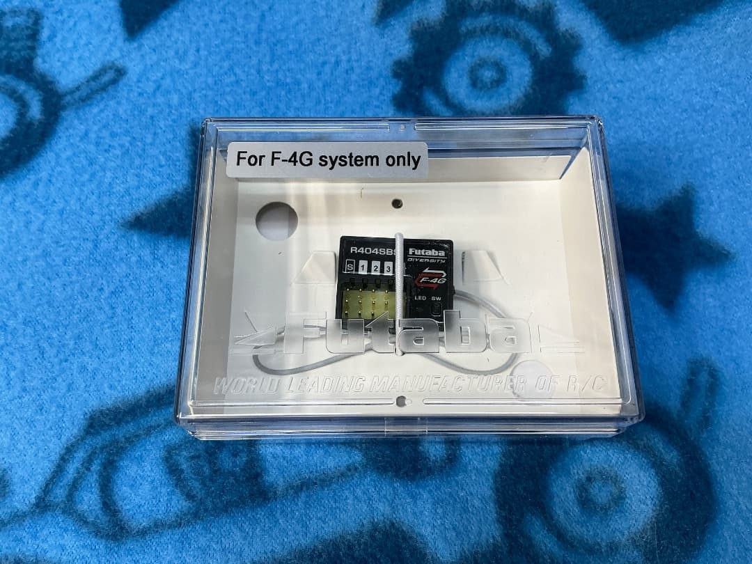 Futaba 受信機 R404SBS 新品 送料込み