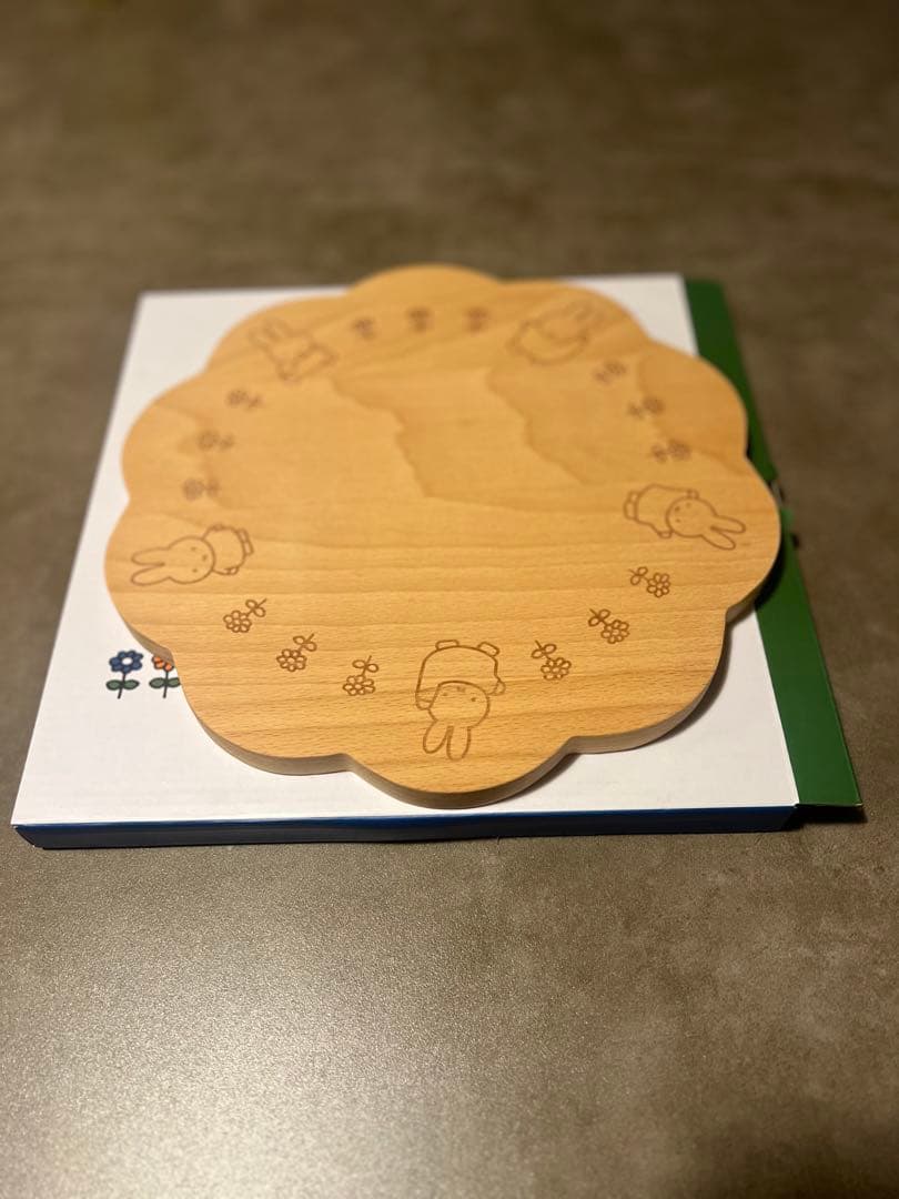 まるこ　ル・クルーゼ　ミッフィー くまのプーさん　ビーチウッド　2点