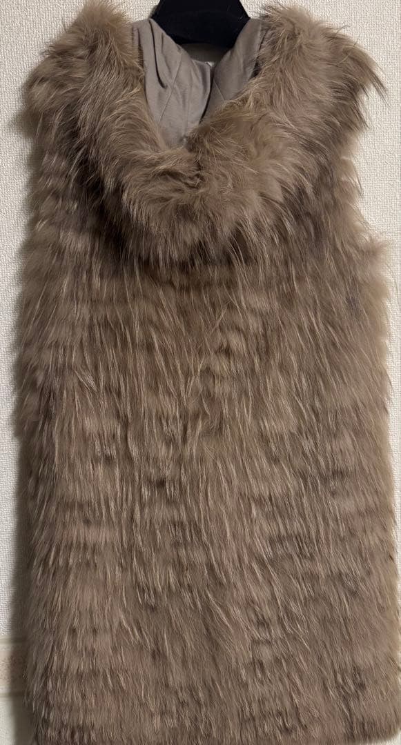 theoryフォックスファーベスト