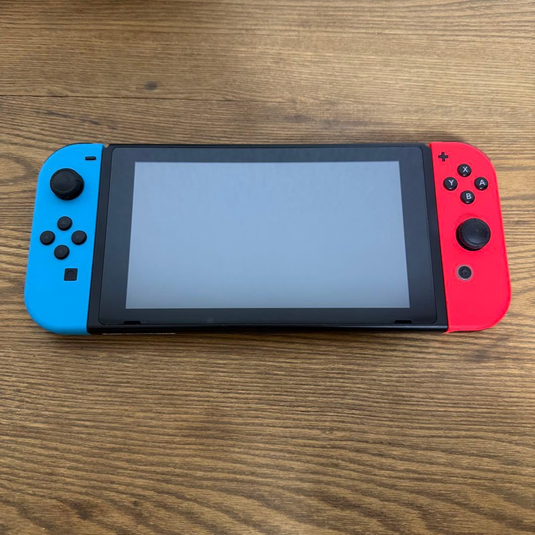 Nintendo Switch 本体、ドック/チャージャー /ケーブル付き