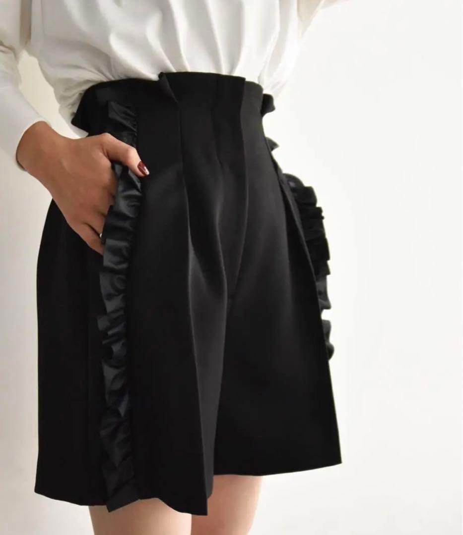 美品♡cen. ダイナソーキュロット ブラック