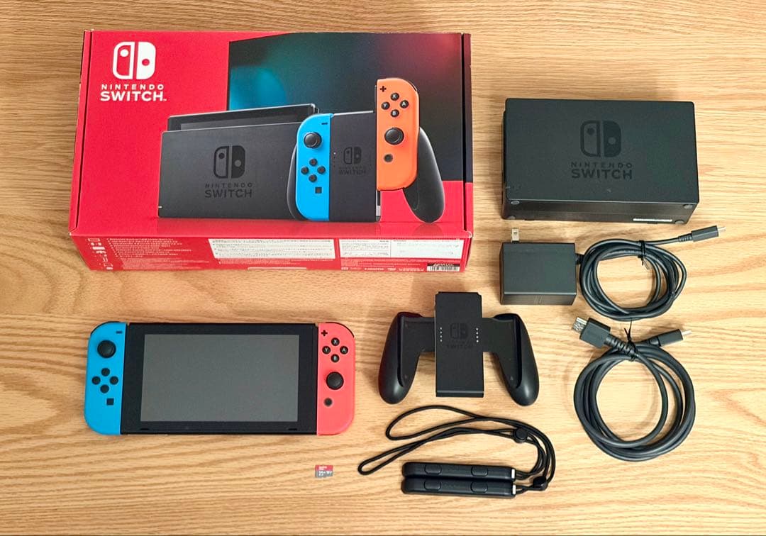 【美品】Nintendo Switch 本体 青/赤 Joy-Con付き