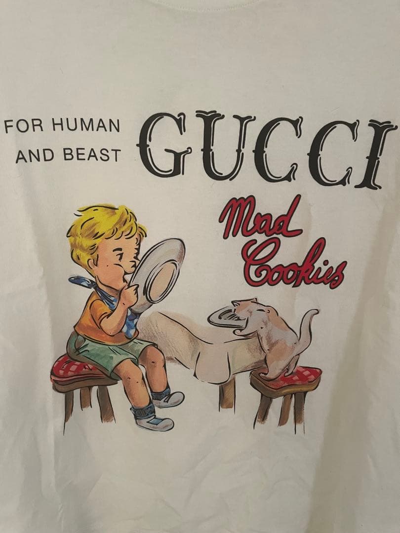 GUCCI Tシャツ　未使用に近い