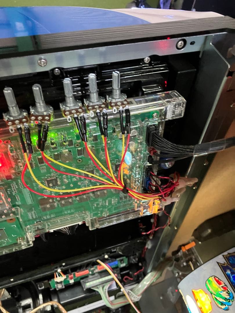 スロット　モンスターハンター アイスボーン無段階ボリュームついてます　 実機