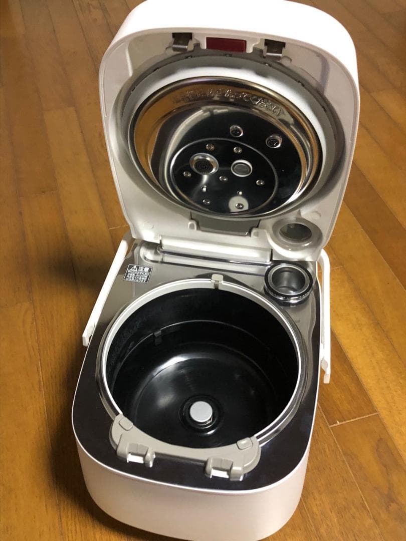 Panasonic 炊飯器　SR-VSX181 ホワイト