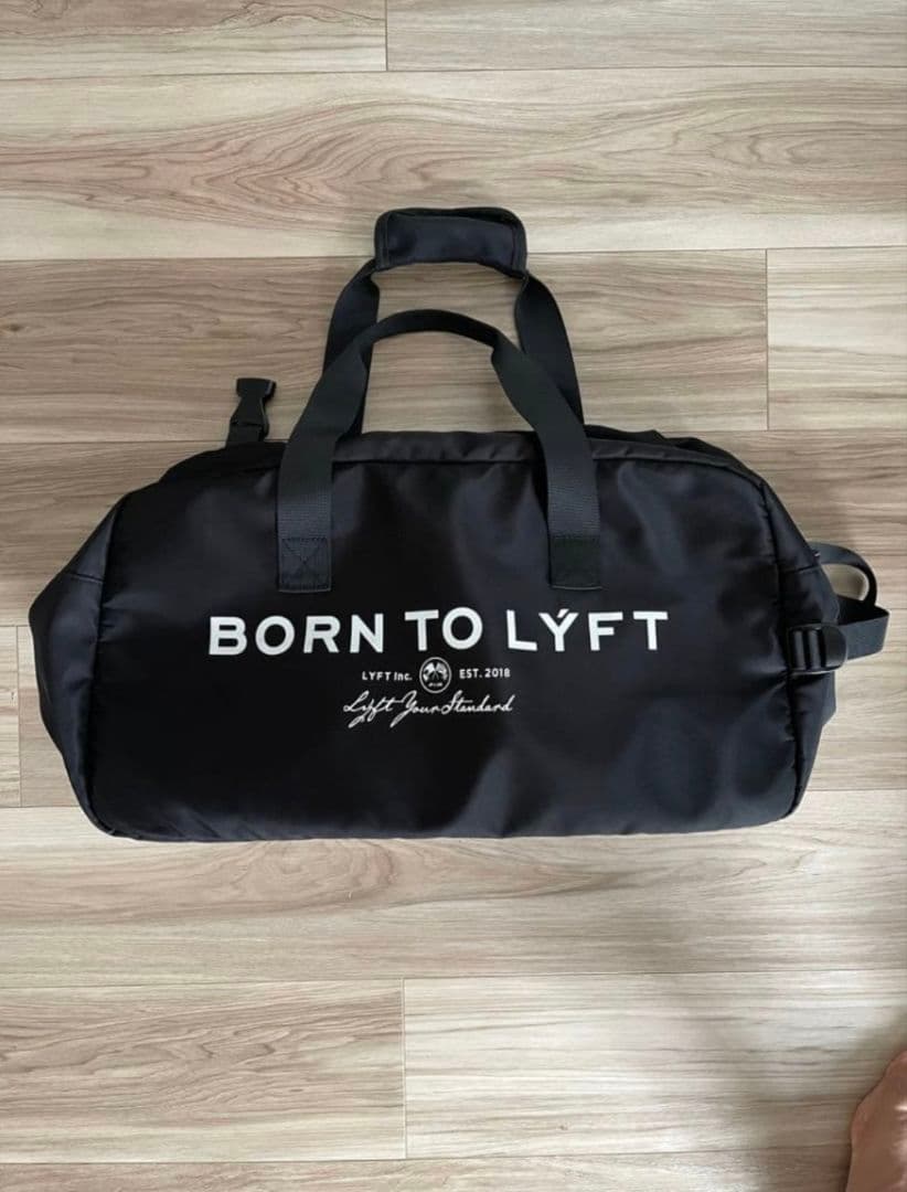 LYFT BORN TO LYFT ボストンバッグ