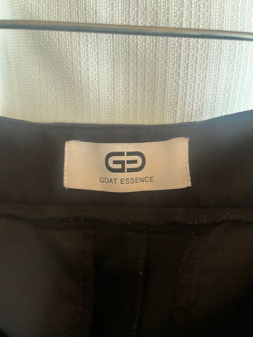 goat essence tuck flare pants サイズ3