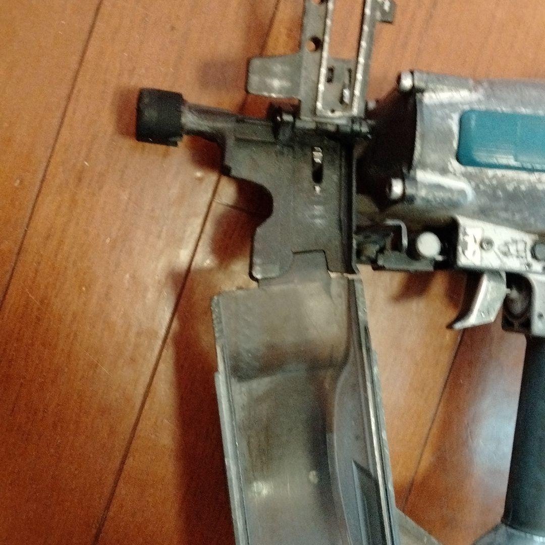 マキタ　サイディング釘打機
