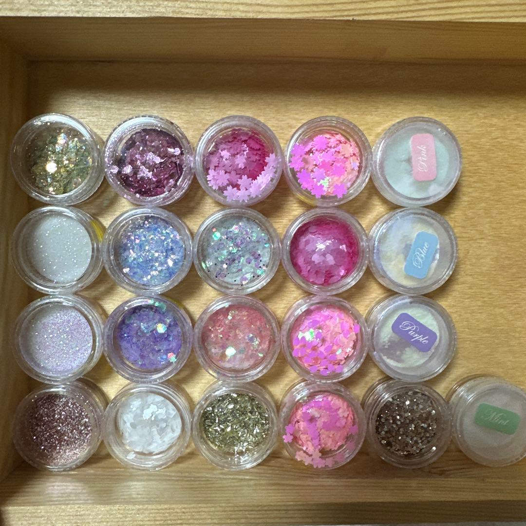 ジェルネイル各種とグリッターなどの福箱セット