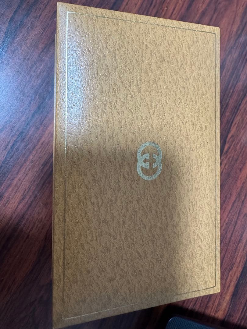 GUCCI チェンジカラー時計