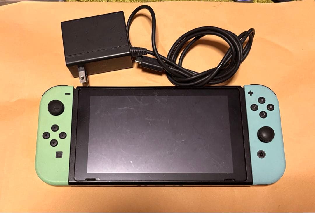 Heng Monicaさん専用　Nintendo switch 本体　中古