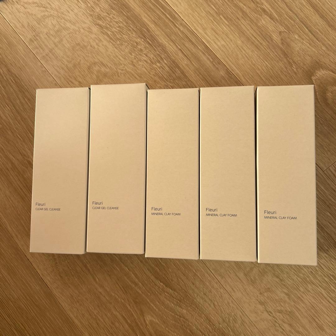 Fleuri ミネラルクレイフォーム 3本& クリアジェルクレンズ2本