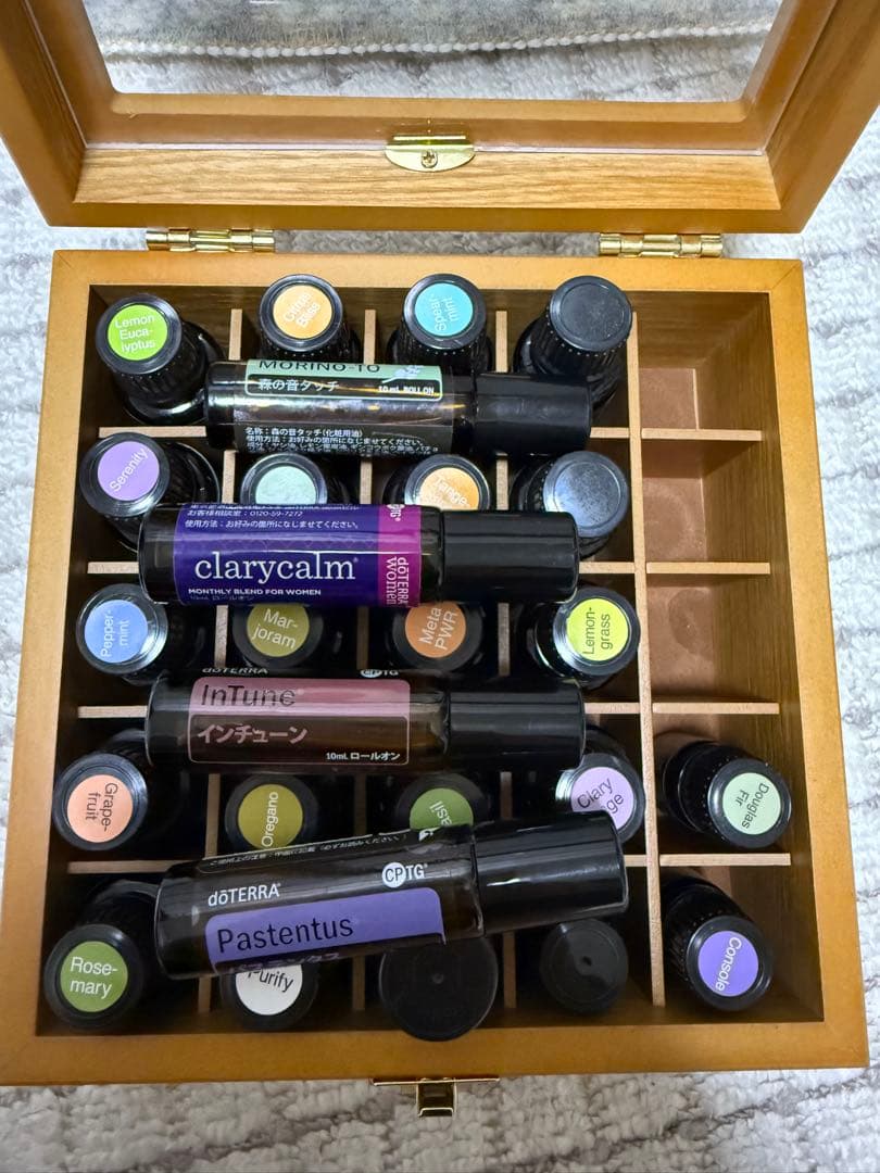 【2万円以上お得】ドテラ アロマ26本残量8割以上／セレニティー・サンダルウッド