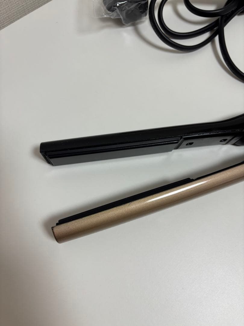 ヘアビューロン 4D Plusストレートアイロン☆