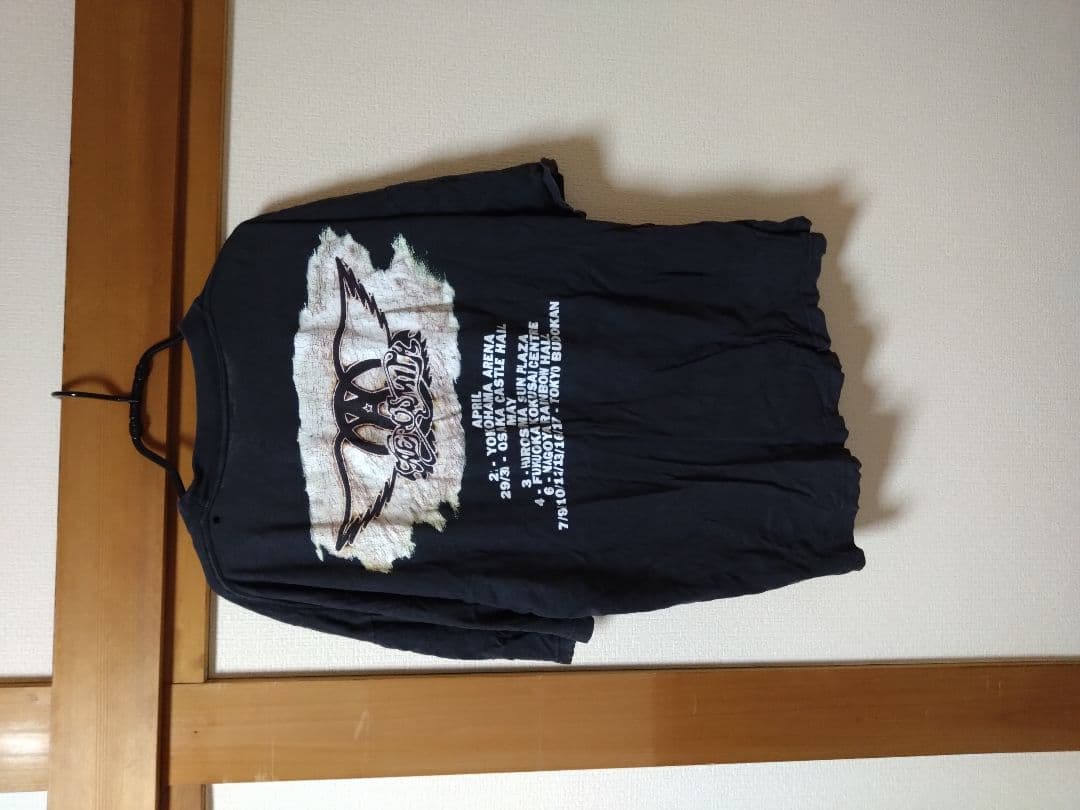 GET A GRIP グラフィックTシャツ