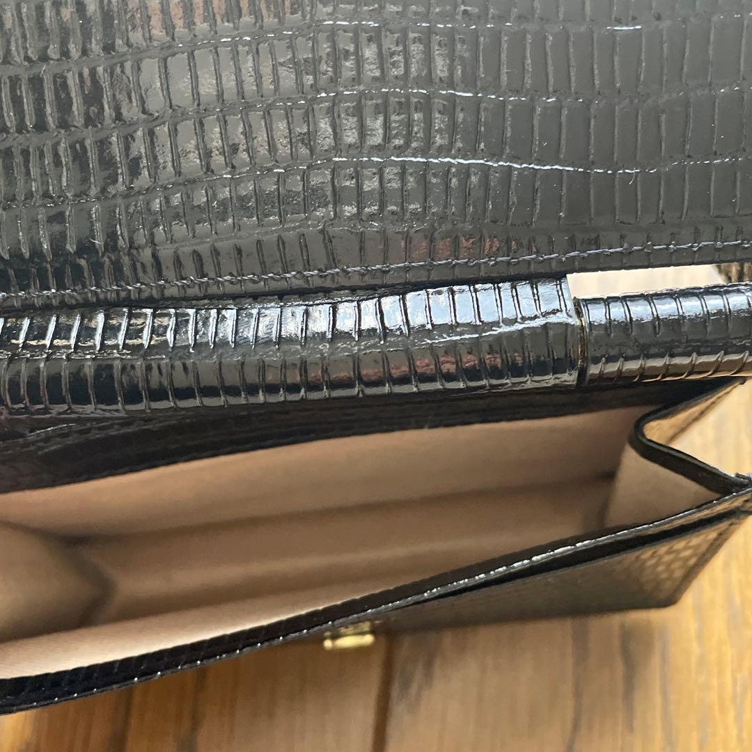 TOUT Y EST ポシェット