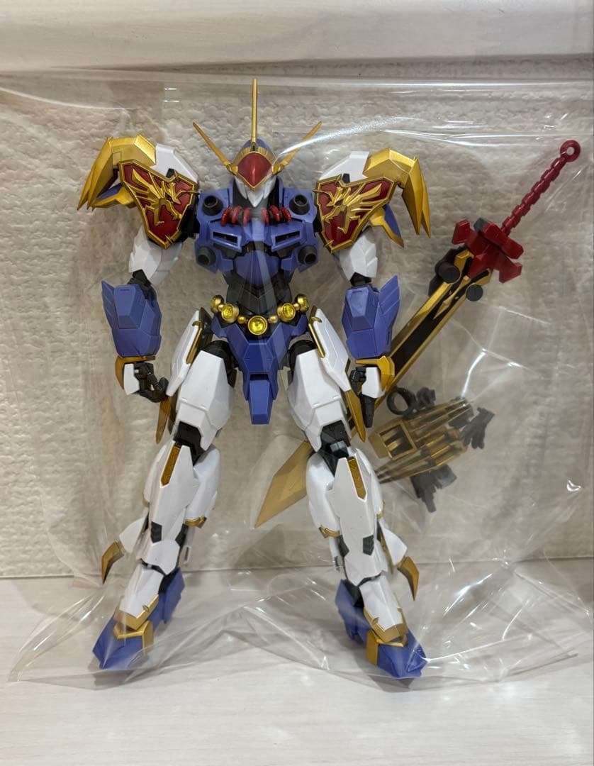 ①ジャンクプラモデル ガンプラ・MG レッドウォーリア HG ダイゼンガー 他