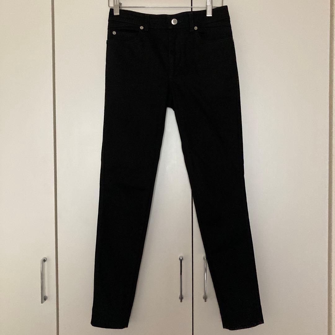 LOUIS VUITTON スリムフィット ブラックパンツ