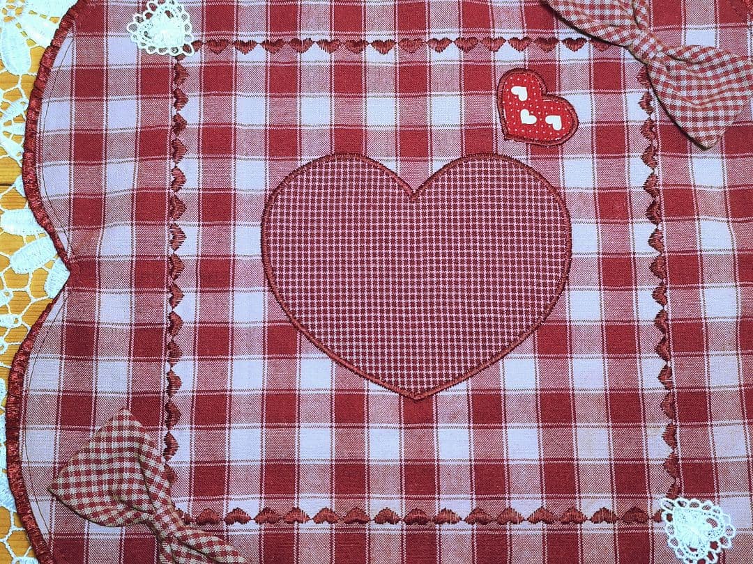 アメリカンカントリー雑貨♥サンタさんからの贈り物★飾り彫りハート❤️バスケット