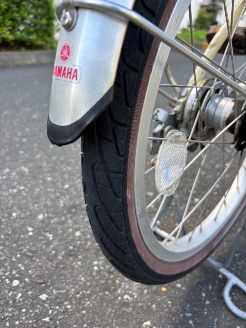 電動アシスト自転車 クリーム色 20インチ　高齢者オススメ