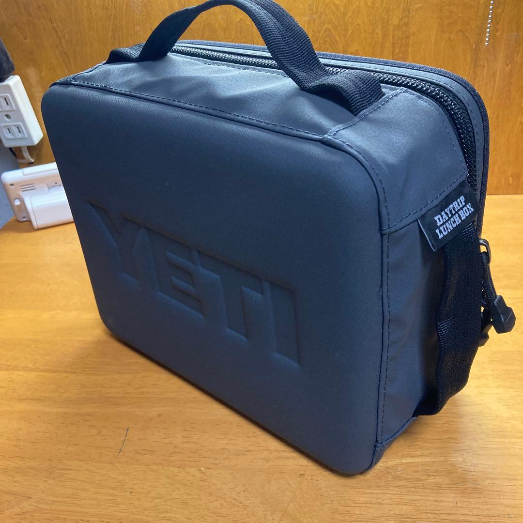 YETI(イエティ) デイトリップランチボックス　ブラック　1回使用したのみ