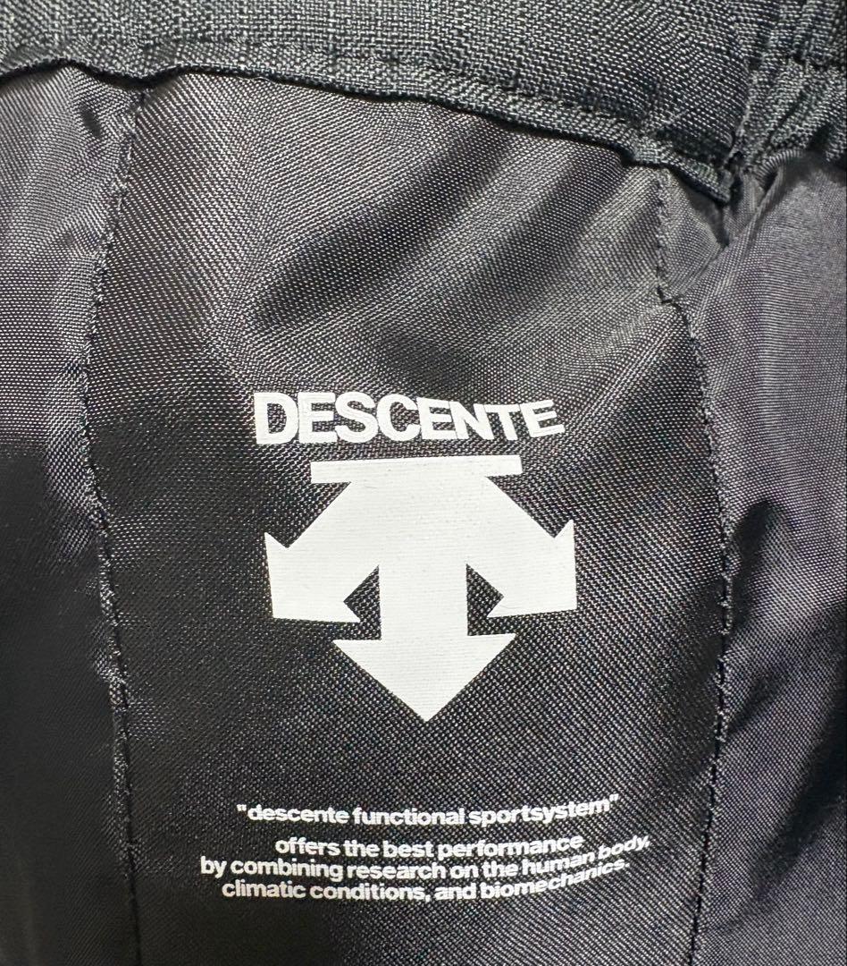 ♦︎良品♦︎DESCENTEデサント　スキーウェア　スノボウェア　ヒートナビ　XO