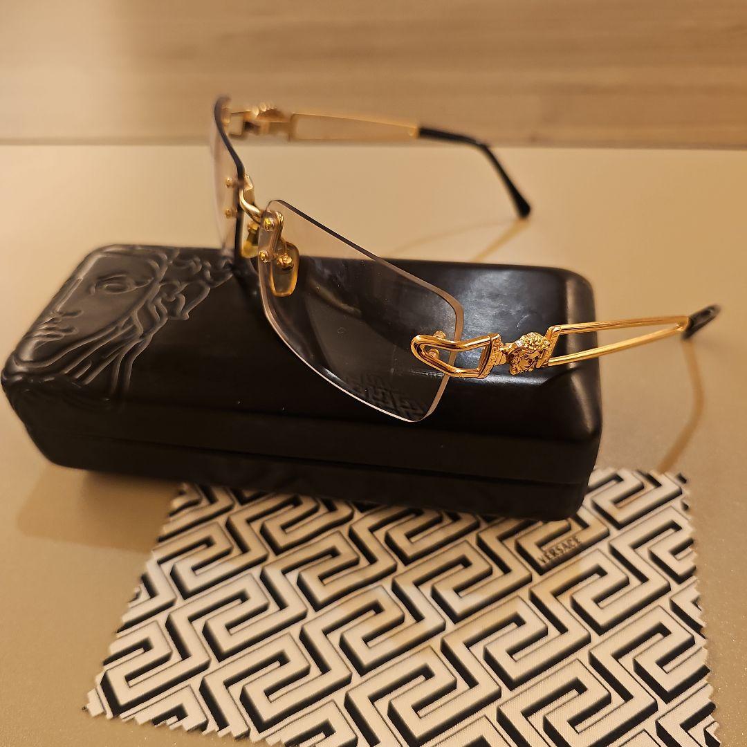 廃盤レア！ VERSACE ゴールドメデューサフレームサングラス