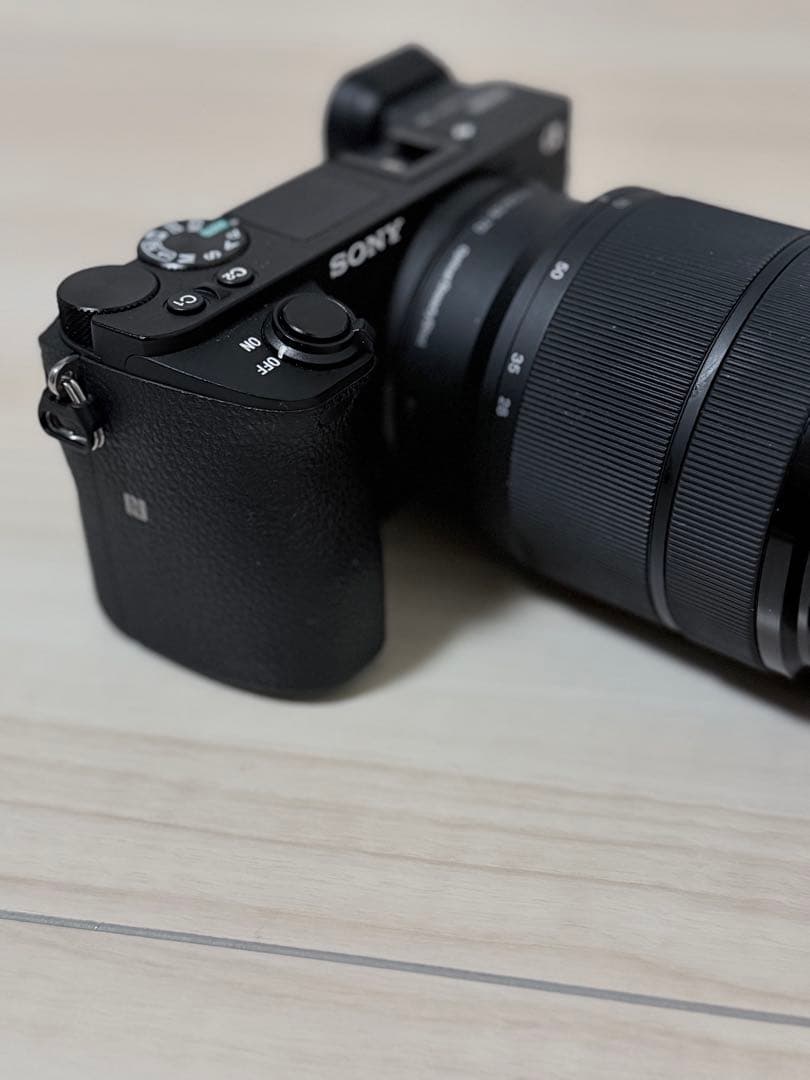 Sony α6500 ミラーレスカメラ 本体 + FE 28-70mmレンズ
