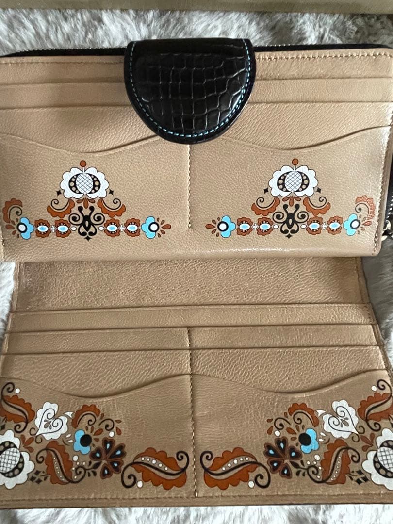 チビナイル ペコラ長財布　新品未使用